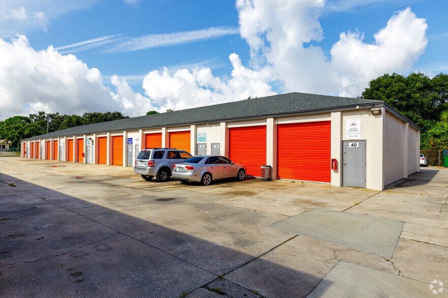 More Photos Of 641 Clearlake Rd, Cocoa Service For Lease