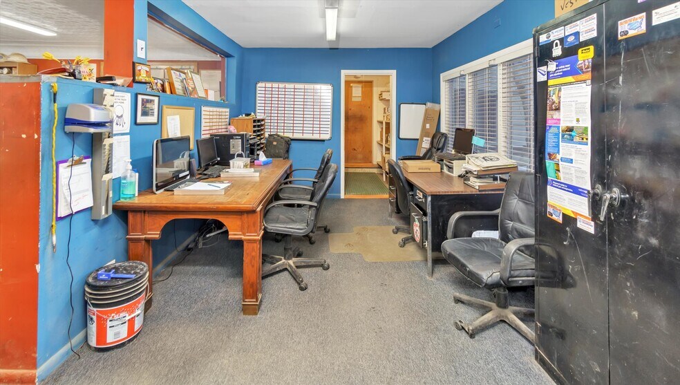 More Photos Of 32 Chichester Ave, Center Moriches Industrial For Sale