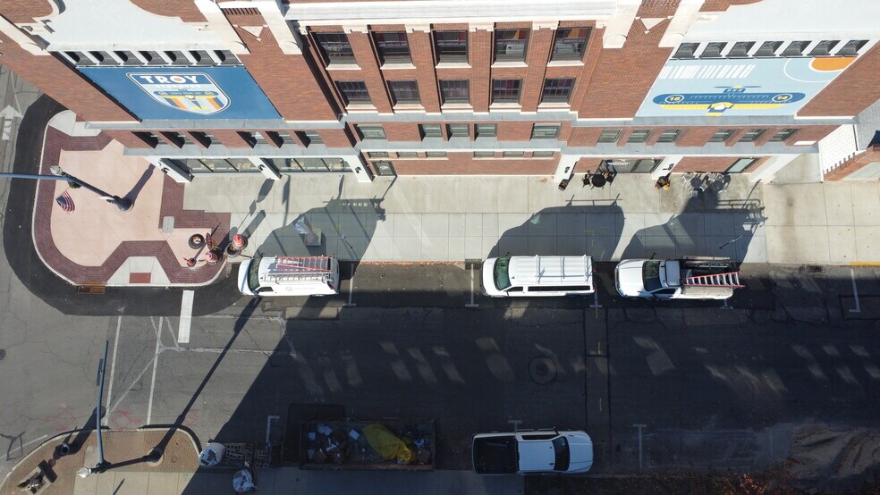 More Photos Of 107 W Main St, Troy Storefront Retail Office For Lease