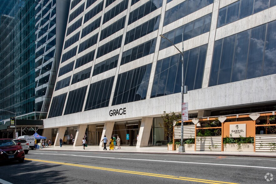 More Photos Of 1114 Avenue of the Americas, New York Office For Lease