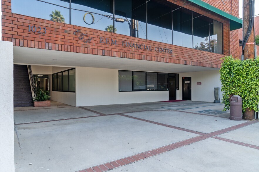 More Photos Of 1023 N Hollywood Way, Burbank Office For Lease