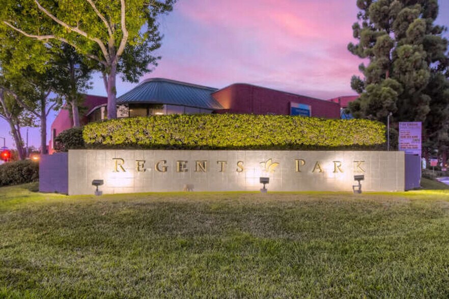 More Photos Of 4150 Regents Park Row, La Jolla Unknown For Lease
