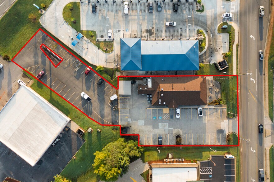 Primary Photo Of 140 E Felton Rd, Cartersville Restaurant For Sale