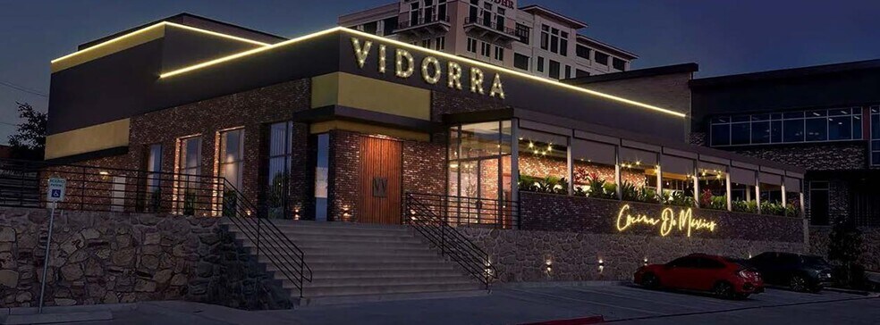 Primary Photo Of 700 W State Highway 114, Grapevine Restaurant For Sale