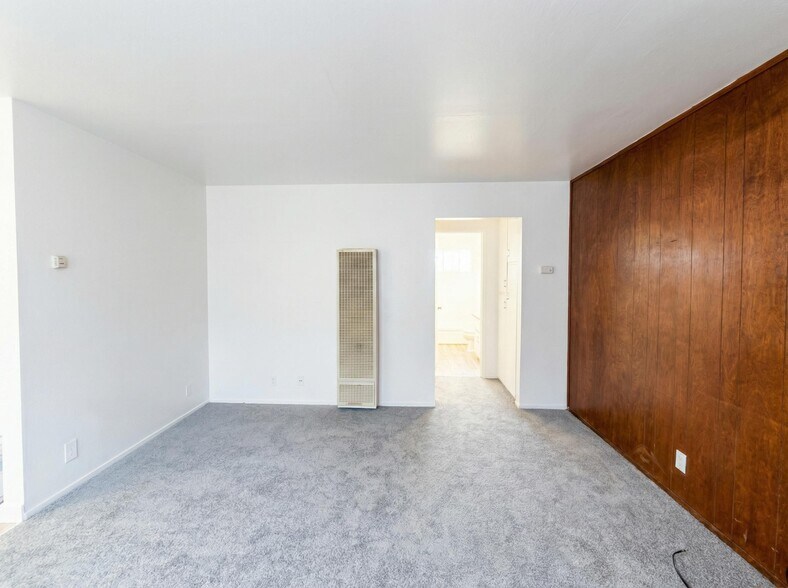 More Photos Of 2345 92nd Ave, Oakland Apartments For Sale