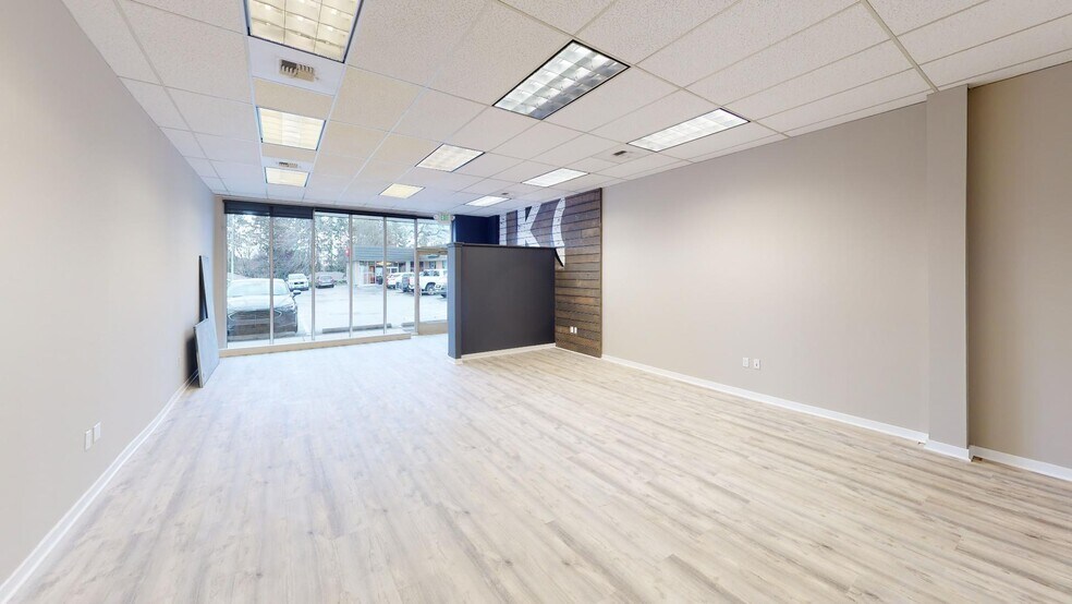 More Photos Of 13500 NE Bel Red Rd, Bellevue Freestanding For Lease
