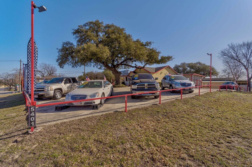 More Photos Of 5401 S Congress Ave, Austin Auto Dealership For Sale