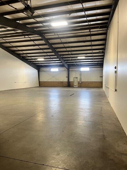 More Photos Of 7501 York St, Denver Warehouse For Lease