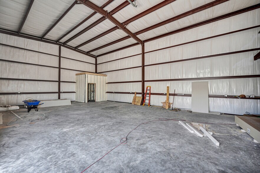 More Photos Of 2811 S County Road 1257, Midland Warehouse For Sale
