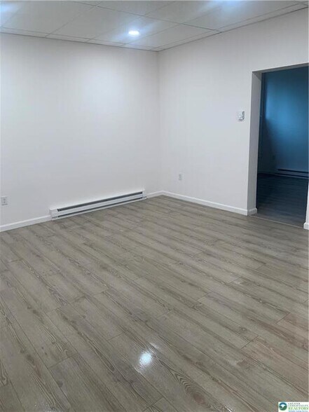 More Photos Of 1119 W Hamilton St, Allentown Office Residential For Lease