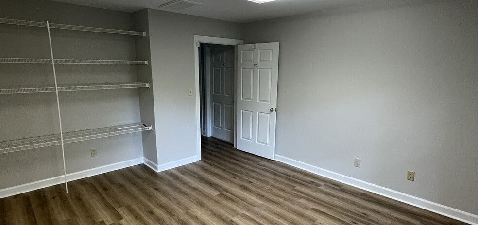 More Photos Of 7404 Chapel Hill Rd, Raleigh Office For Sale