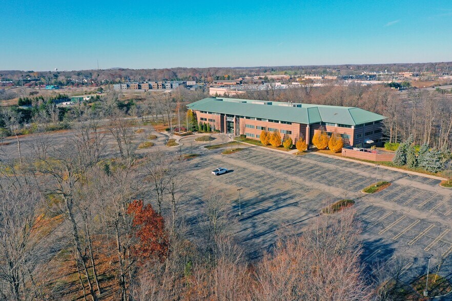 More Photos Of 19975 Victor Pky, Livonia Office For Lease