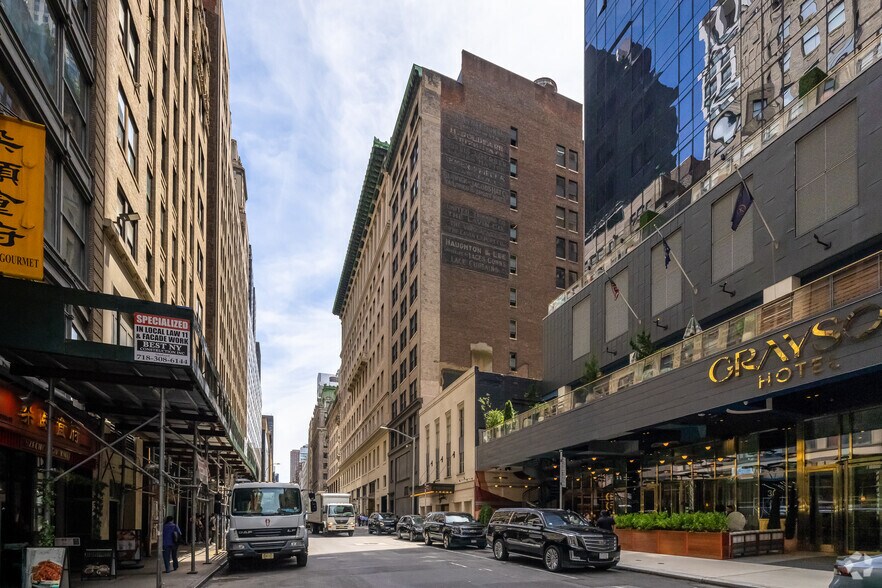 Primary Photo Of 16-18 W 39th St, New York Loft Creative Space For Lease