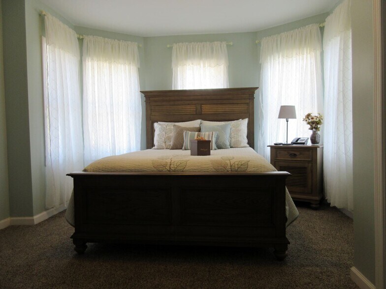 More Photos Of 211 Mail Rd, Barryville Hotel For Sale