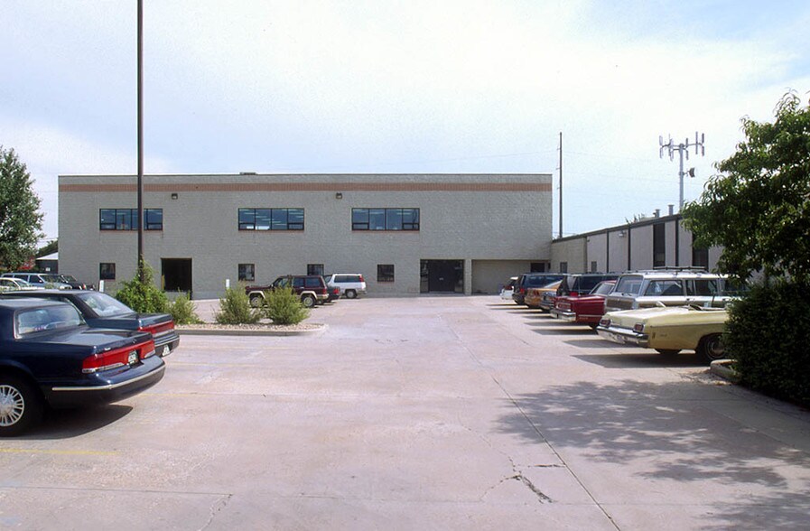 More Photos Of 1955-1957 S Quince St, Denver Warehouse For Sale