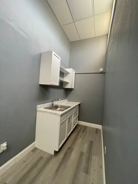 More Photos Of 200 Frandorson Cir, Apollo Beach Office For Lease