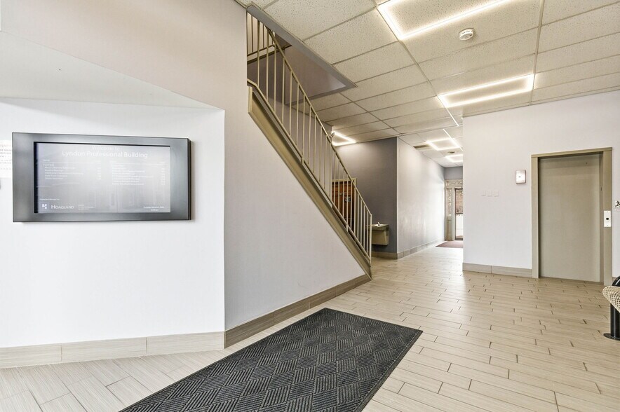 More Photos Of 1313 Lyndon Ln, Louisville Office For Sale