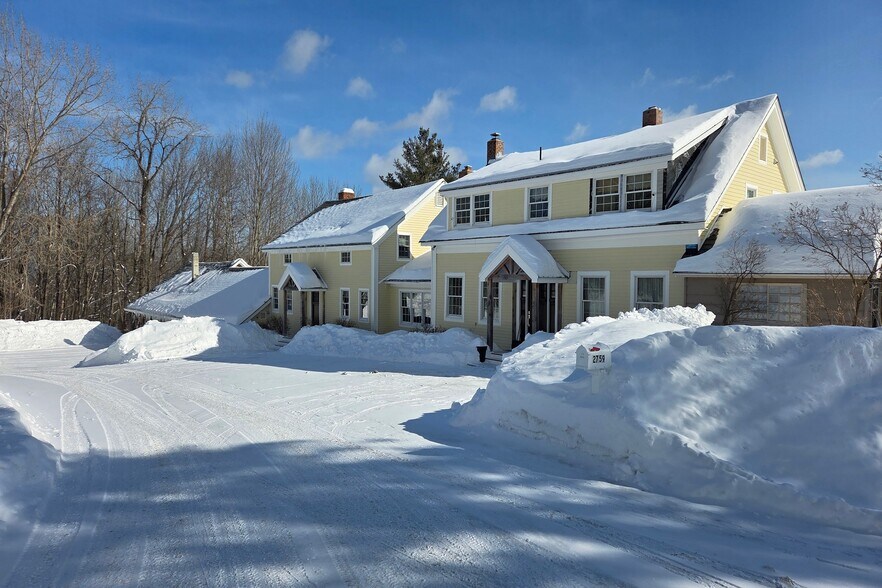 Primary Photo Of 2759 Vt Rt 11, Peru Hotel For Sale