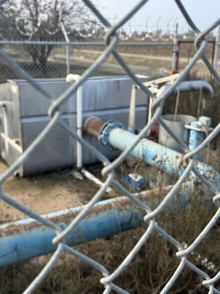 Primary Photo Of 5100 S Pratt St, Tulare Land For Sale