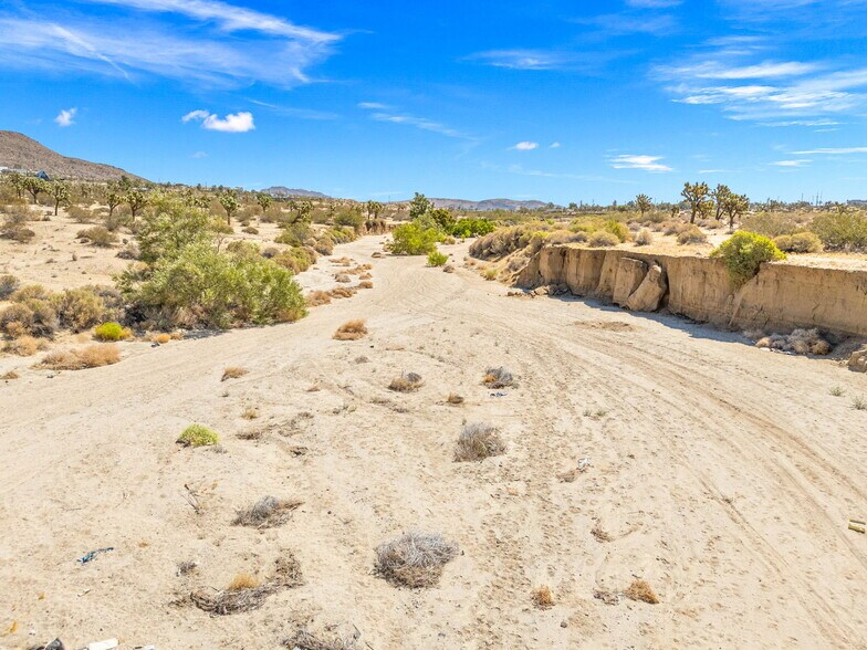 More Photos Of 0 Paxton Road, Yucca Valley Land For Sale