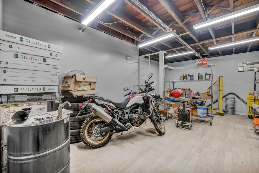 More Photos Of 1025 E Fifth Ave, Columbus Warehouse For Lease