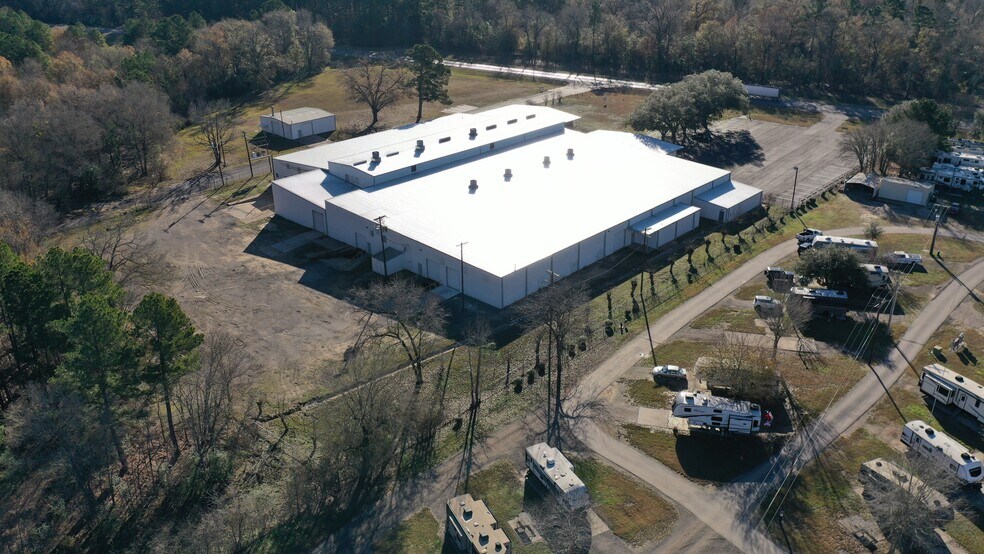 More Photos Of 600 S Loop 485, Gladewater Manufacturing For Lease