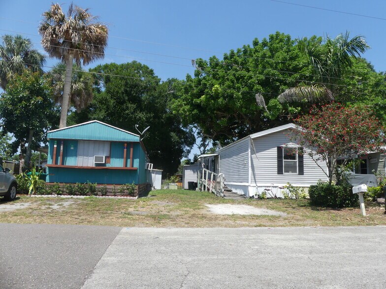 More Photos Of 3307 36th Ave, Okeechobee Manufactured Housing Mobile Home Park For Sale