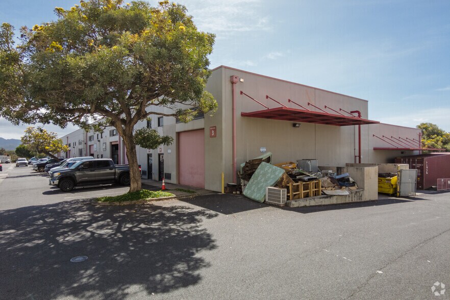 More Photos Of 94-1388 Moaniani St, Waipahu Warehouse For Lease