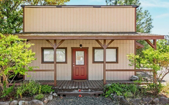 More Photos Of 33103-33105 Redwood Highway, O Brien Restaurant For Sale