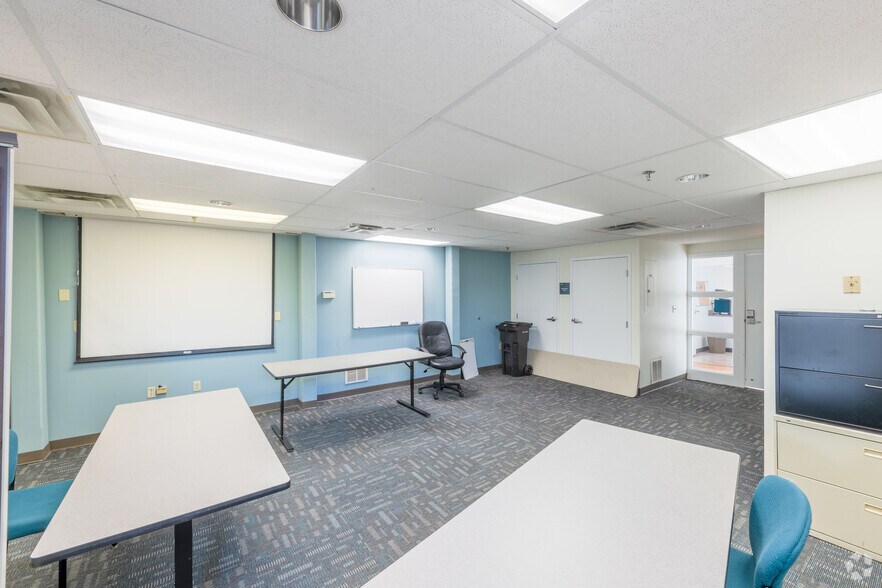 More Photos Of 45 Willard Ave, Providence Medical For Sale