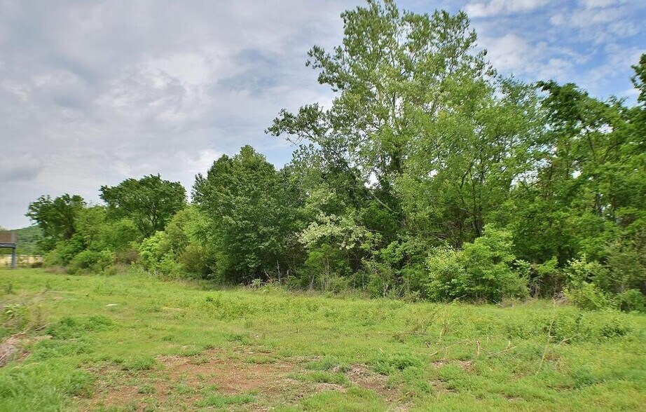 More Photos Of 13111 Memorial Pky SW, Huntsville Land For Lease