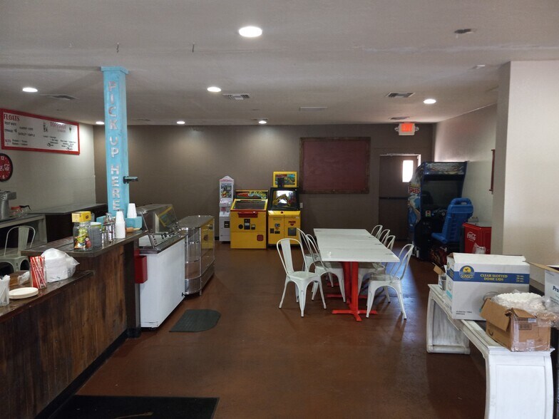 More Photos Of 1111 S Beeline Hwy, Payson Restaurant For Lease