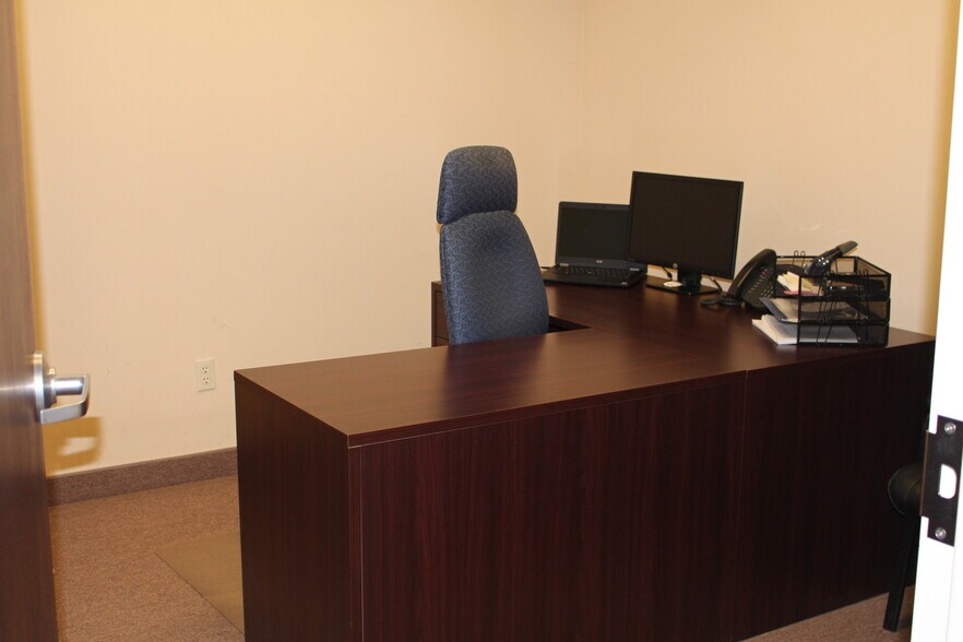 More Photos Of 491 Amwell Rd, Hillsborough Office For Sale