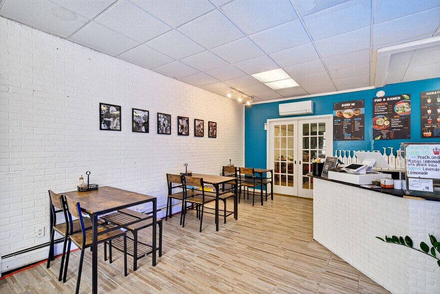 More Photos Of 5476-5478 Broadway St, Lancaster Storefront Retail Residential For Sale