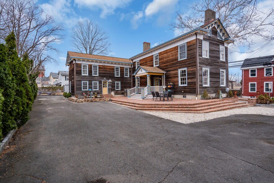More Photos Of 137 Stockton St, Hightstown Flex For Sale