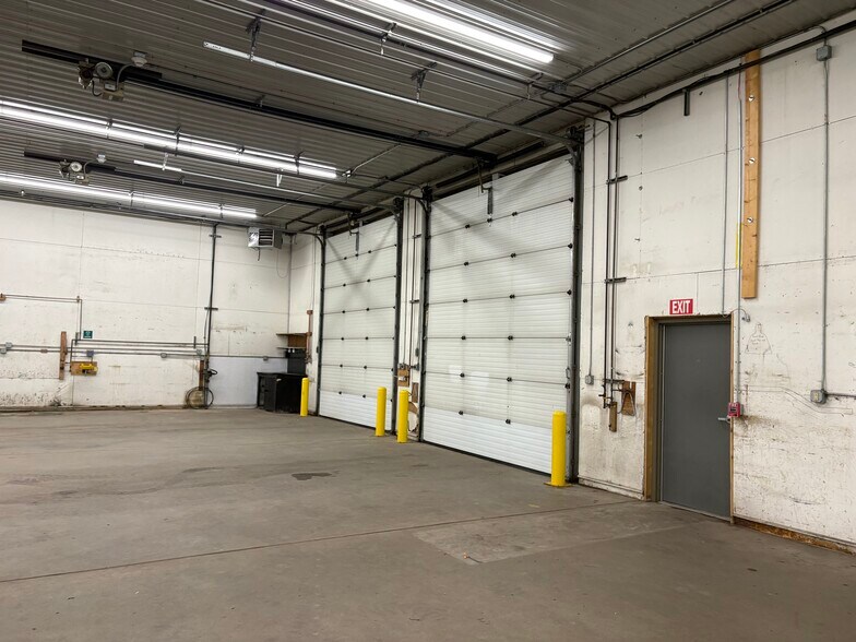 More Photos Of 2905 N Lincoln Rd, Escanaba General Retail For Sale