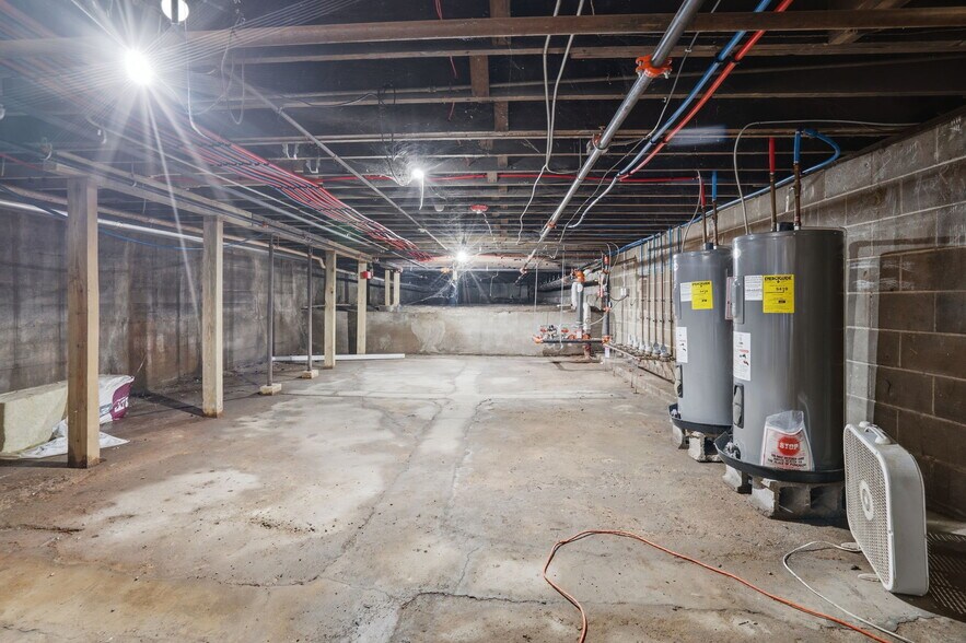 More Photos Of 1014-1016 15th Ave, East Moline Apartments For Sale