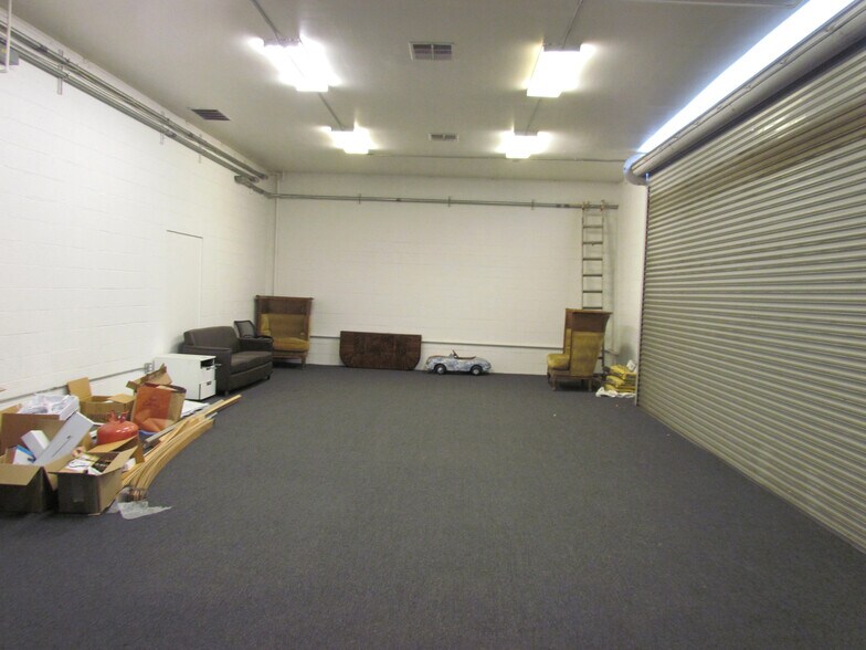 More Photos Of 1518-1520 W Magnolia Blvd, Burbank Storefront Retail Office For Sale