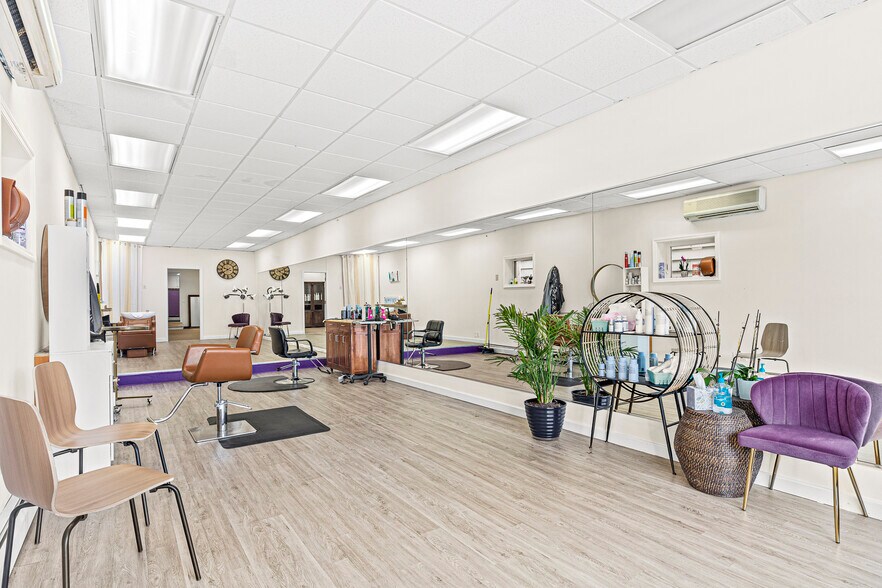 More Photos Of 141 Ulster Ave, Saugerties Storefront Retail Residential For Sale