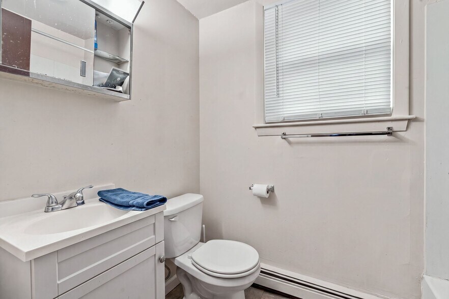 More Photos Of 32 Northeast St, Woonsocket Apartments For Sale
