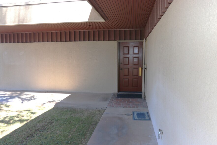 More Photos Of 428 E Southern Ave, Tempe Office For Sale