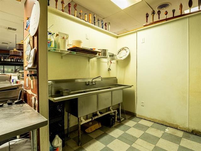 More Photos Of 206 Main St, Poultney General Retail For Sale