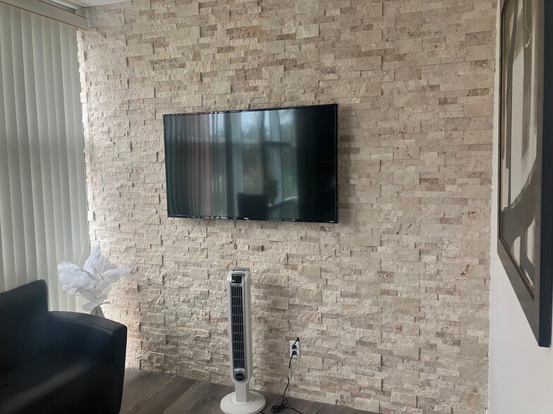 More Photos Of 12701 S John Young Pky, Orlando Unknown For Lease