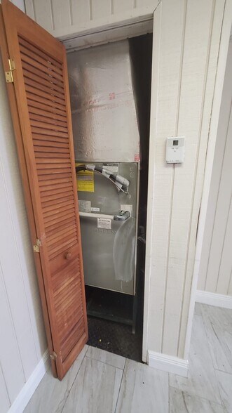 More Photos Of 330-332 W 9th St, Hialeah Storefront Retail Office For Lease