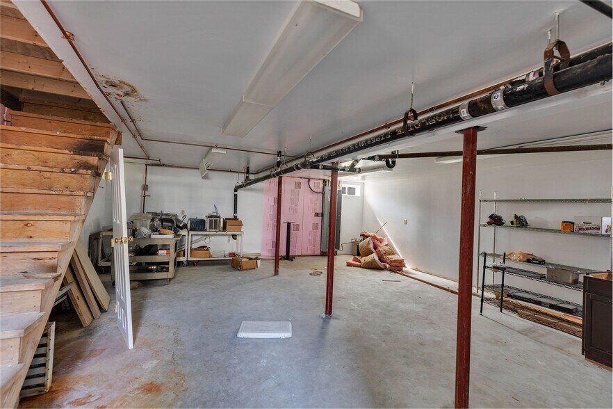 More Photos Of 459-461 East St, Ludlow Storefront Retail Residential For Sale