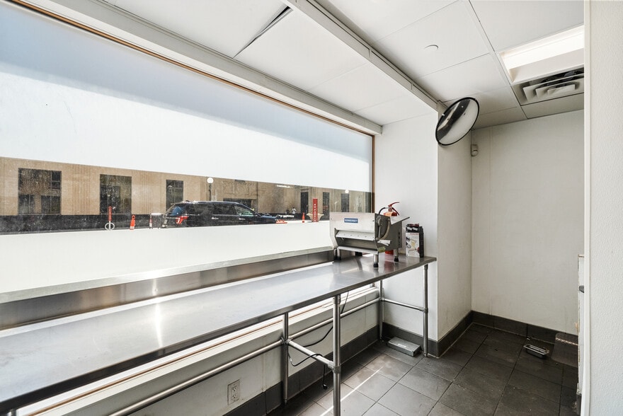 More Photos Of 345 Wabasha St N, Saint Paul Apartments For Lease