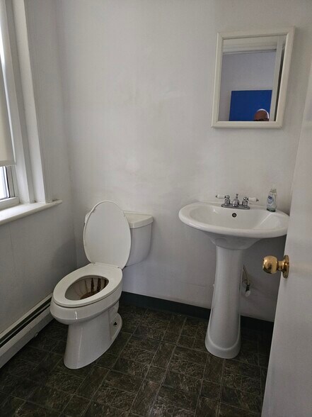 More Photos Of 629 Broadway, Bayonne Medical For Sale