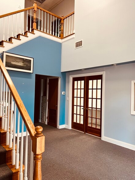 More Photos Of 1774 W Roosevelt Blvd, Monroe Loft Creative Space For Lease