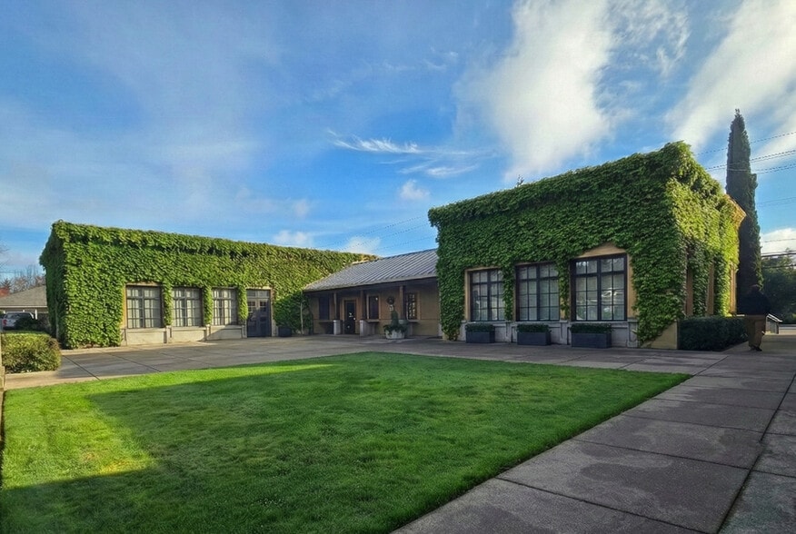 More Photos Of 100 SW 7th St, Dundee Unknown For Lease