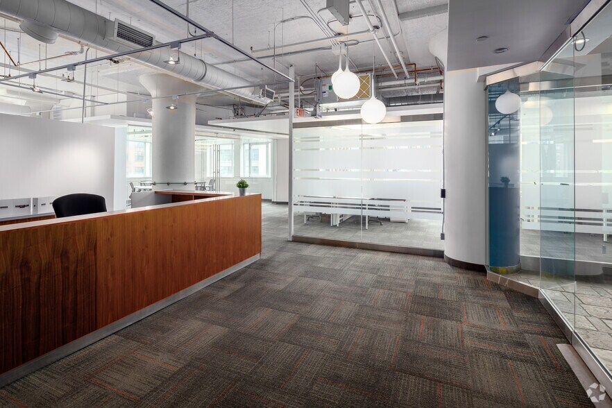 More Photos Of 119 Spadina Ave, Toronto Loft Creative Space For Lease